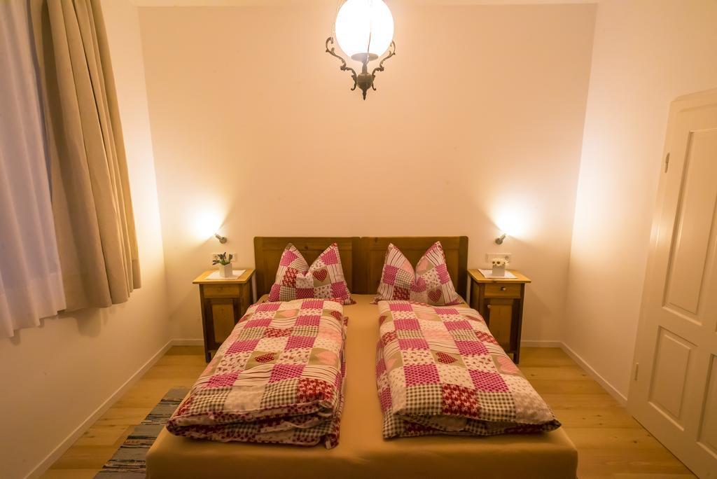 Villa Quenz Family Suites St. Ulrich in Gröden Exterior foto